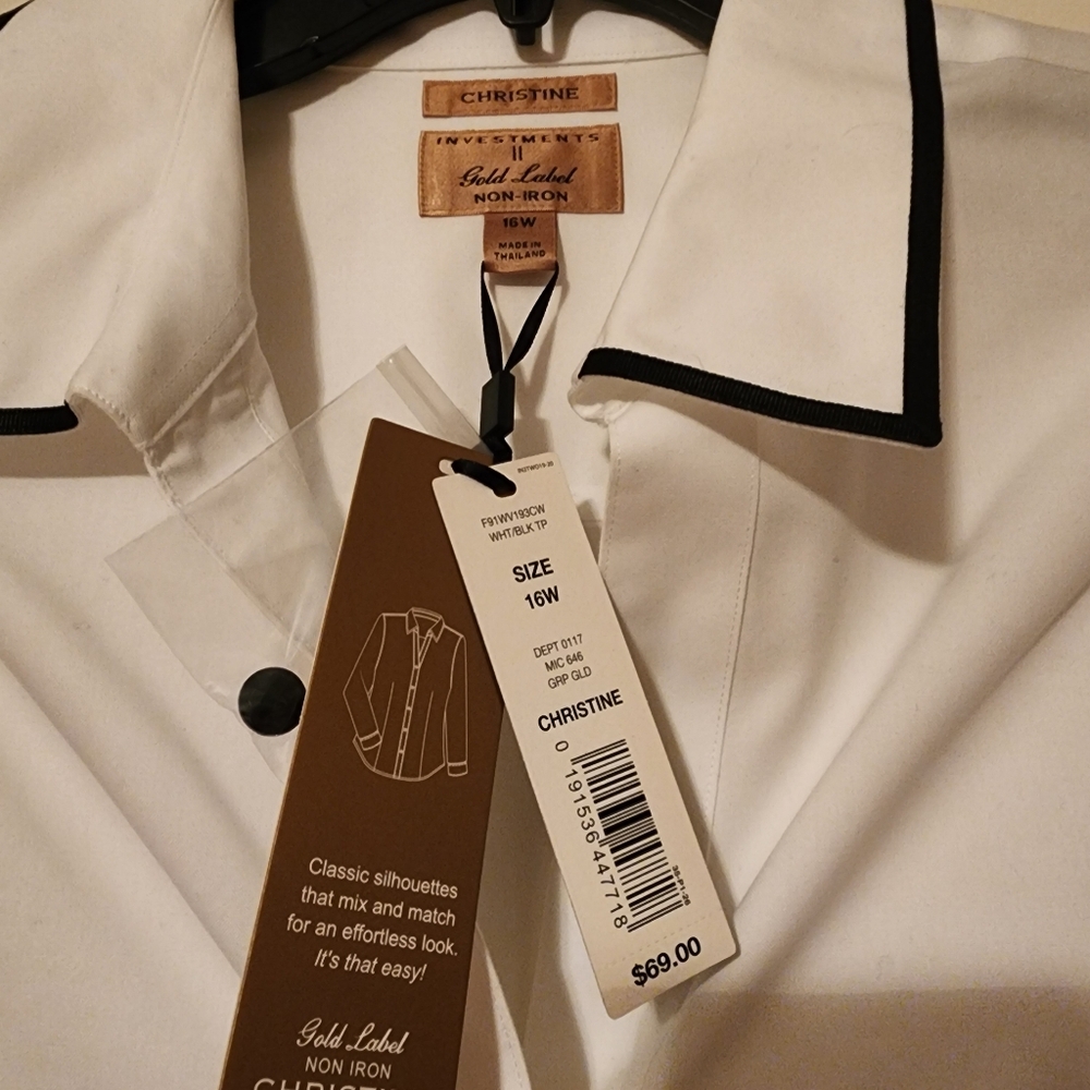Investments white blouse, black trim & buttons, 100% cotton, no iron